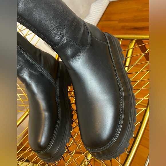 Burberry Hurr Ankle Leather Stretch Boots (41.5) - Picture 2 of 11